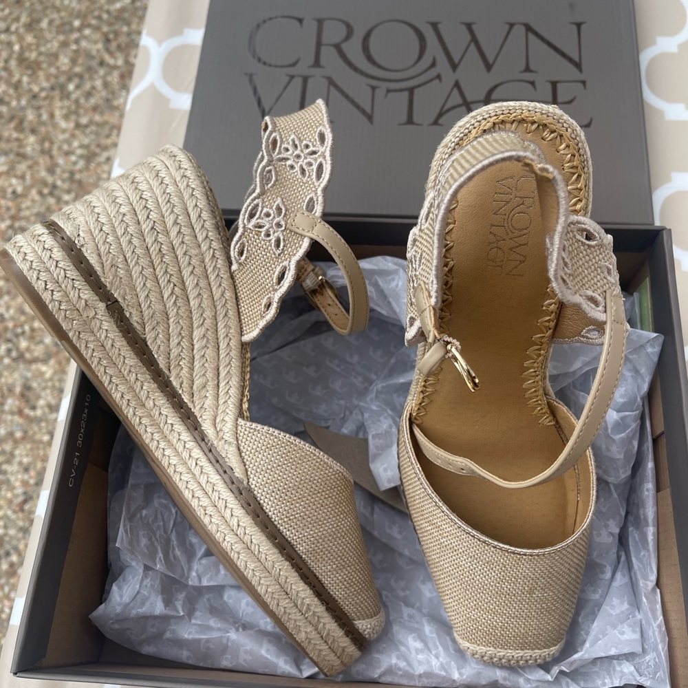 NEW in box Crown Vintage Narri Espadrille Wedge Sandal Size: 10